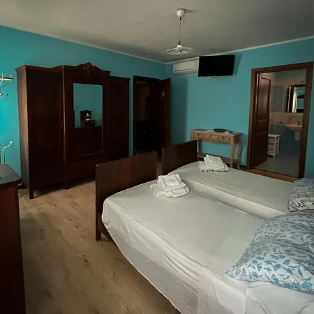 Couette-café Corte Bussari 4*